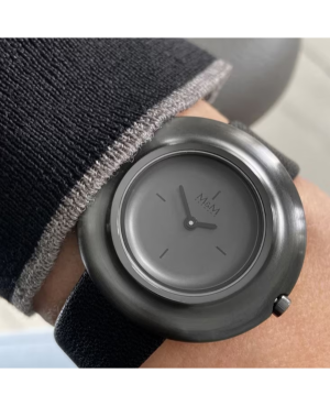 Women Fashion Quartz Watch M&M M11963-488 Schwarz Dial 36mm image 1