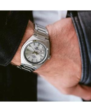 Men Klasické Japan Quartz Analog Watch CASIO EFB-109D-7AVEF Silver Dial 40mm image 2